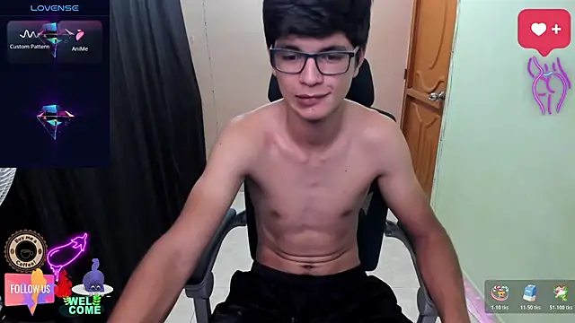 Snapshot of GoldenProject chatting on November 9, 2025, 2:26 am GoldenProject online show from November 9, 2025, 2:26 am