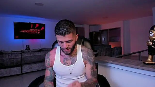 Snapshot of Frank_Farrell chatting on March 11, 2025, 4:51 am Frank Farrell online show from March 11, 2025, 4:51 am