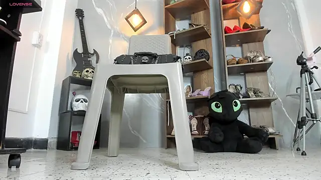 Snapshot of MirandaHaguen chatting on November 29, 2025, 8:53 pm MirandaHaguen online show from November 29, 2025, 8:53 pm