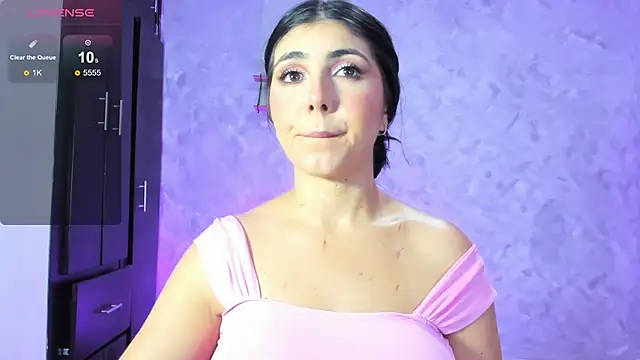 Snapshot of Bellagh1 chatting on January 12, 2026, 6:15 pm Bellagh1 online show from January 12, 2026, 6:15 pm