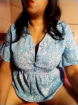 Snapshot of tharu_sweet chatting on November 16, 2025, 2:44 pm tharu sweet online show from November 16, 2025, 2:44 pm