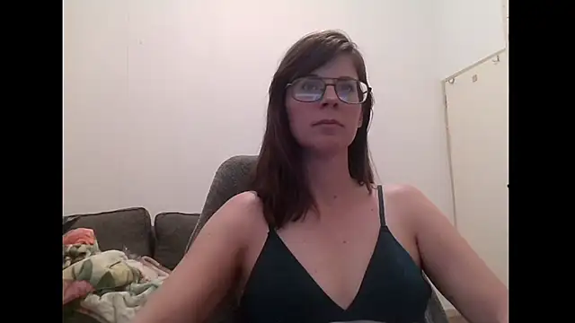 Snapshot of SavannaGirly chatting on February 6, 2026, 8:43 am SavannaGirly online show from February 6, 2026, 8:43 am