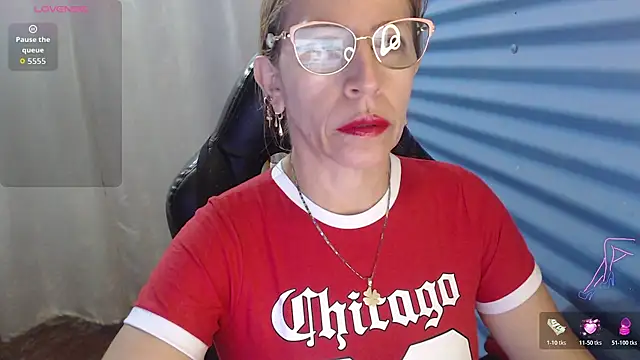Chayla Ruiz online show from May 14, 2026, 12:24 pm