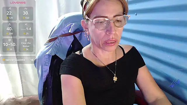 Chayla Ruiz online show from May 17, 2026, 8:53 pm