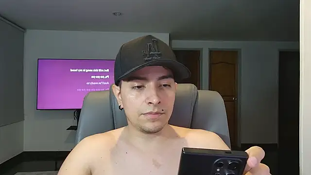 Jhoan saenz online show from November 14, 2025, 3:10 am