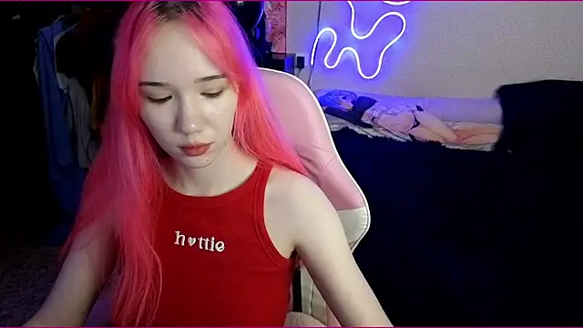 Maya Viola online show from October 21, 2025, 6:57 am