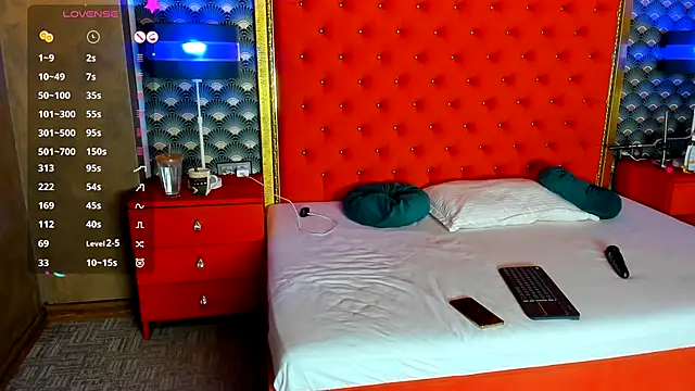 Snapshot of VallerieJones chatting on November 12, 2025, 12:59 am VallerieJones online show from November 12, 2025, 12:59 am