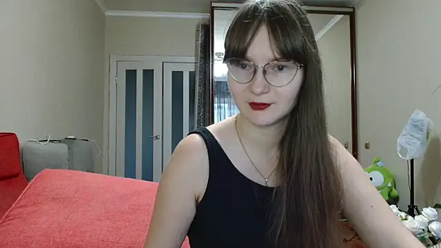 Snapshot of KiraGoldens chatting on October 27, 2025, 6:25 am KiraGoldens online show from October 27, 2025, 6:25 am