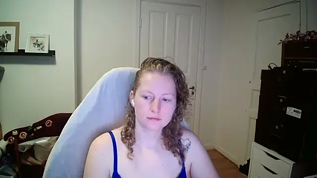 Snapshot of Girlnina-1995 chatting on February 11, 2026, 10:04 am Girlnina-1995 online show from February 11, 2026, 10:04 am