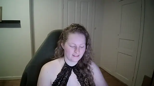 Girlnina-1995 online show from February 25, 2025, 3:53 pm