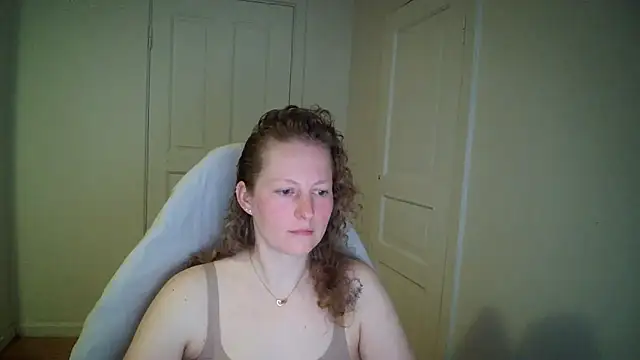 Snapshot of Girlnina-1995 chatting on April 2, 2026, 7:26 am Girlnina-1995 online show from April 2, 2026, 7:26 am