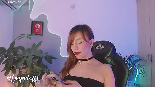 LauPolett online show from September 28, 2025, 2:51 am