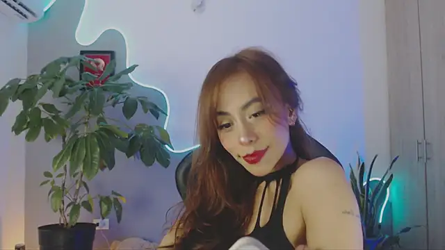 LauPolett online show from March 5, 2026, 12:51 am