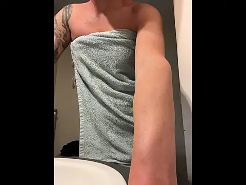 Snapshot of Jsummersxx chatting on December 3, 2025, 1:32 pm Jsummersxx online show from December 3, 2025, 1:32 pm