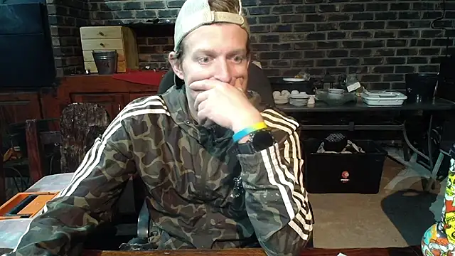 Snapshot of the-billy-blue chatting on May 20, 2026, 11:13 pm the-billy-blue online show from May 20, 2026, 11:13 pm