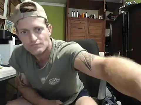 Snapshot of the-billy-blue chatting on December 14, 2025, 3:06 pm the-billy-blue online show from December 14, 2025, 3:06 pm