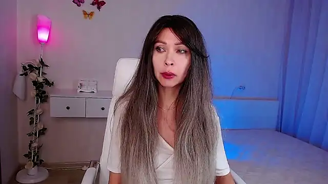 Snapshot of wendifoste chatting on November 17, 2025, 6:34 pm wendifoste online show from November 17, 2025, 6:34 pm