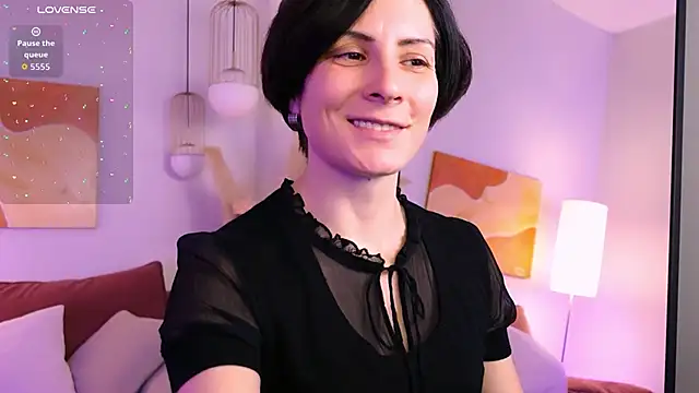 Snapshot of LorenDaze chatting on February 18, 2026, 2:02 pm LorenDaze online show from February 18, 2026, 2:02 pm