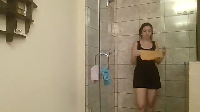 Snapshot of XXlolaXX chatting on October 5, 2025, 12:34 am XXlolaXX online show from October 5, 2025, 12:34 am