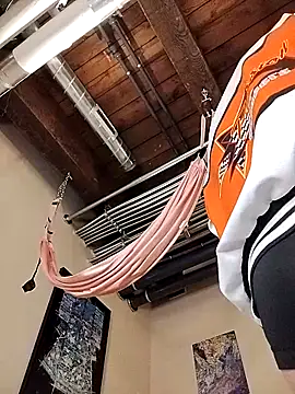 Snapshot of eatmeplease44 chatting on March 20, 2026, 5:36 pm eatmeplease44 online show from March 20, 2026, 5:36 pm