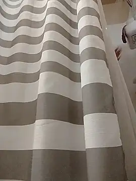 Snapshot of eatmeplease44 chatting on March 8, 2026, 9:29 pm eatmeplease44 online show from March 8, 2026, 9:29 pm