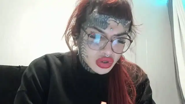 tamarapervert online show from December 4, 2025, 8:08 pm