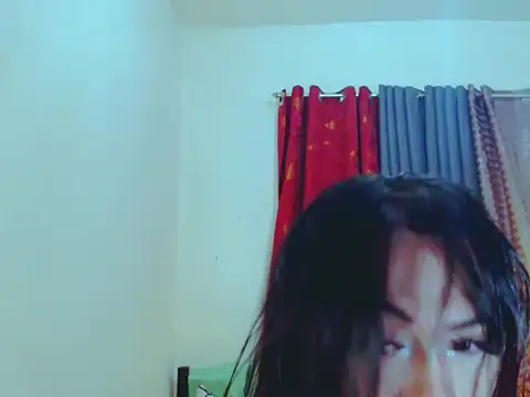 Snapshot of ELLIZABETHFORCUMXX chatting on October 15, 2025, 9:34 pm ELLIZABETHFORCUMXX online show from October 15, 2025, 9:34 pm
