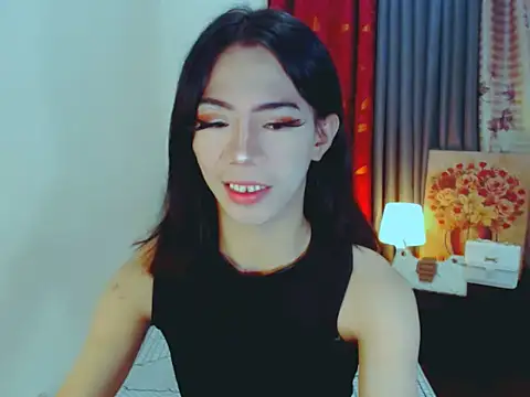 Snapshot of ELLIZABETHFORCUMXX chatting on October 14, 2025, 9:25 pm ELLIZABETHFORCUMXX online show from October 14, 2025, 9:25 pm