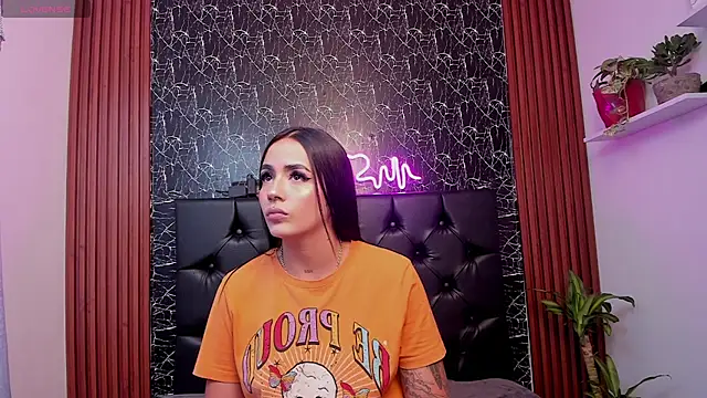 Snapshot of Tamara-evans chatting on December 17, 2024, 7:37 pm Tamara-evans online show from December 17, 2024, 7:37 pm