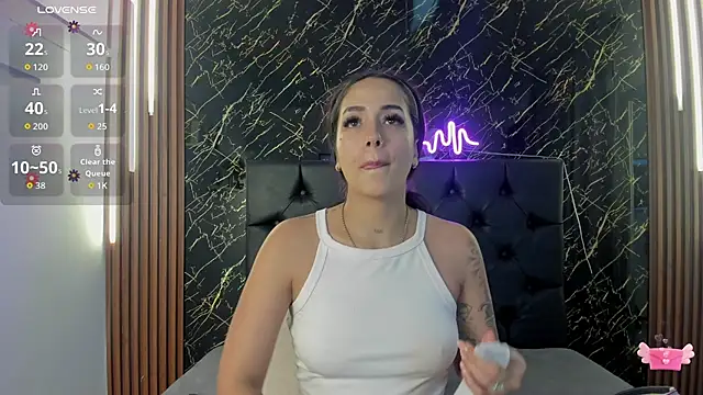 Snapshot of Tamara-evans chatting on November 8, 2025, 6:00 pm Tamara-evans online show from November 8, 2025, 6:00 pm