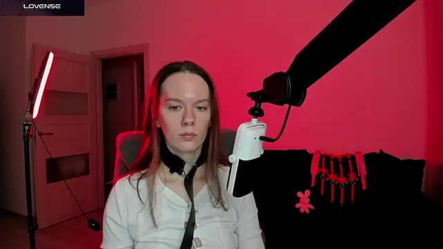 Snapshot of DivineBite chatting on March 7, 2026, 3:50 pm DivineBite online show from March 7, 2026, 3:50 pm