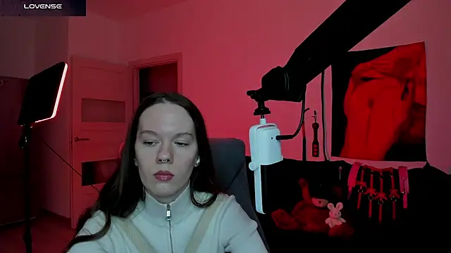 Snapshot of DivineBite chatting on March 20, 2026, 4:19 pm DivineBite online show from March 20, 2026, 4:19 pm