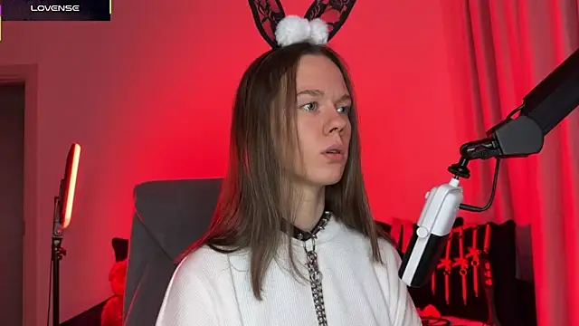 DivineBite online show from October 30, 2025, 5:10 pm