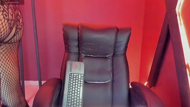 Snapshot of liagirl_cute chatting on March 2, 2025, 2:30 am liagirl cute online show from March 2, 2025, 2:30 am