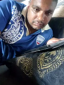 Snapshot of Bandusrilankasexymen chatting on July 10, 2026, 1:33 pm Bandusrilankasexymen online show from July 10, 2026, 1:33 pm