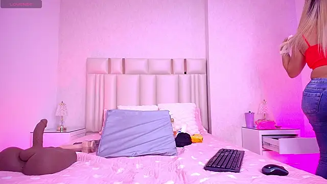 Snapshot of _carolina_fox chatting on November 11, 2025, 3:12 am carolina fox online show from November 11, 2025, 3:12 am