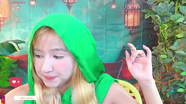 Snapshot of Pinkie_Princes chatting on October 31, 2025, 9:22 pm Pinkie Princes online show from October 31, 2025, 9:22 pm