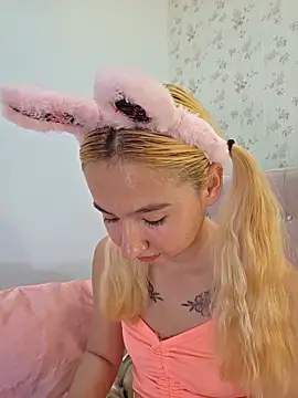 Snapshot of Pinkie_Princes chatting on December 16, 2025, 7:51 pm Pinkie Princes online show from December 16, 2025, 7:51 pm