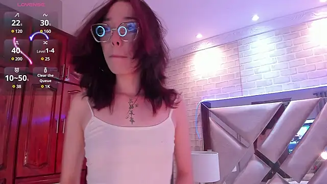 Snapshot of lixie_ chatting on February 19, 2025, 8:41 pm lixie online show from February 19, 2025, 8:41 pm