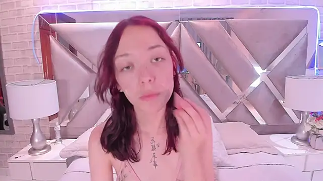 Snapshot of lixie_ chatting on February 13, 2025, 8:24 pm lixie online show from February 13, 2025, 8:24 pm