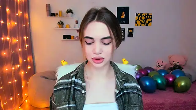 aPieceOfJoy online show from February 14, 2025, 2:07 am