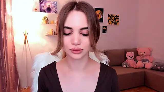 aPieceOfJoy online show from March 5, 2025, 11:38 pm