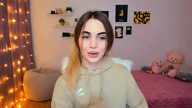 aPieceOfJoy online show from January 7, 2025, 8:52 pm