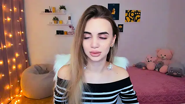 aPieceOfJoy online show from January 16, 2025, 10:12 pm