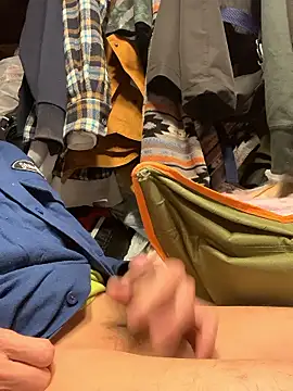 Senzuri kun online show from November 9, 2025, 8:57 pm