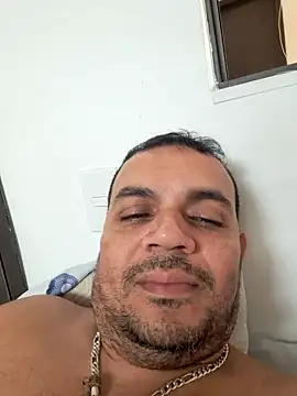 Snapshot of Ben_joseph1976 chatting on January 1, 2025, 9:52 pm Ben joseph1976 online show from January 1, 2025, 9:52 pm