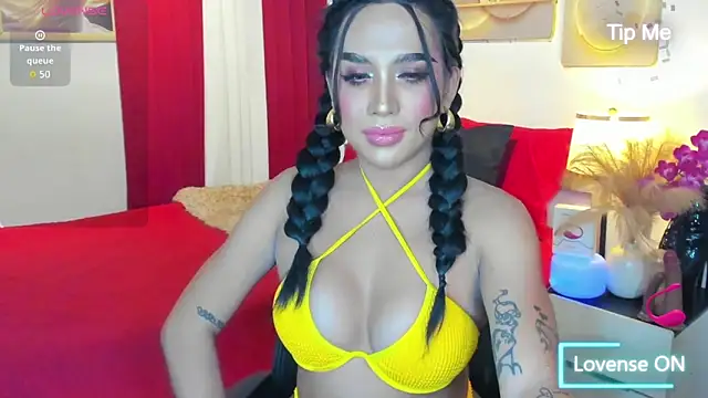 ClassyEllice online show from June 15, 2026, 5:01 pm