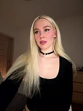 Snapshot of xDinnax chatting on January 10, 2026, 3:29 pm xDinnax online show from January 10, 2026, 3:29 pm