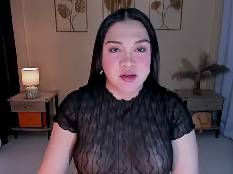 Snapshot of MaxeneCullens chatting on December 15, 2025, 6:30 am MaxeneCullens online show from December 15, 2025, 6:30 am