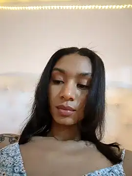 Leaberry online show from November 17, 2025, 10:58 pm